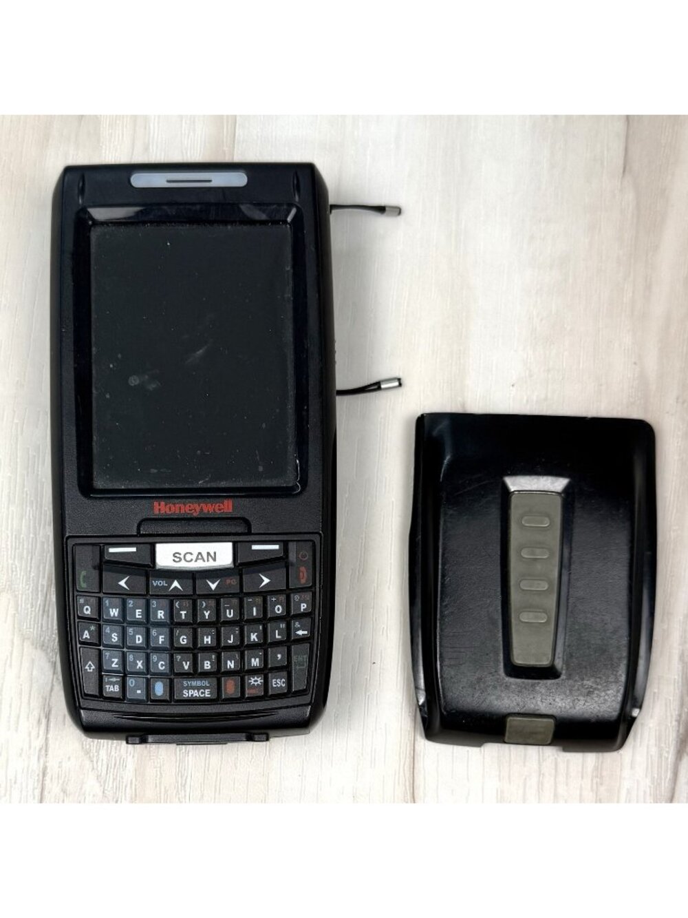 HONEYWELL Dolphin 7800LG Handheld Mobile Computer Scanner 2 Batteries NO CHARGER